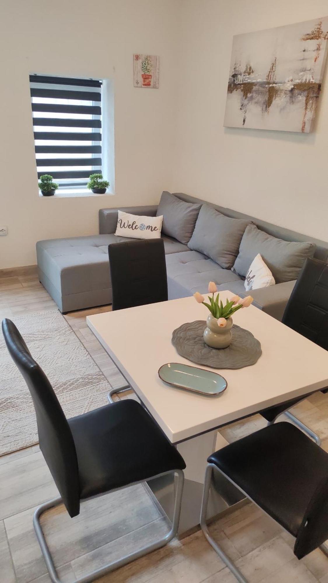 Apartman Kastel Kastela Bagian luar foto